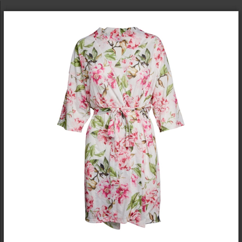NWT show me your mumu robe